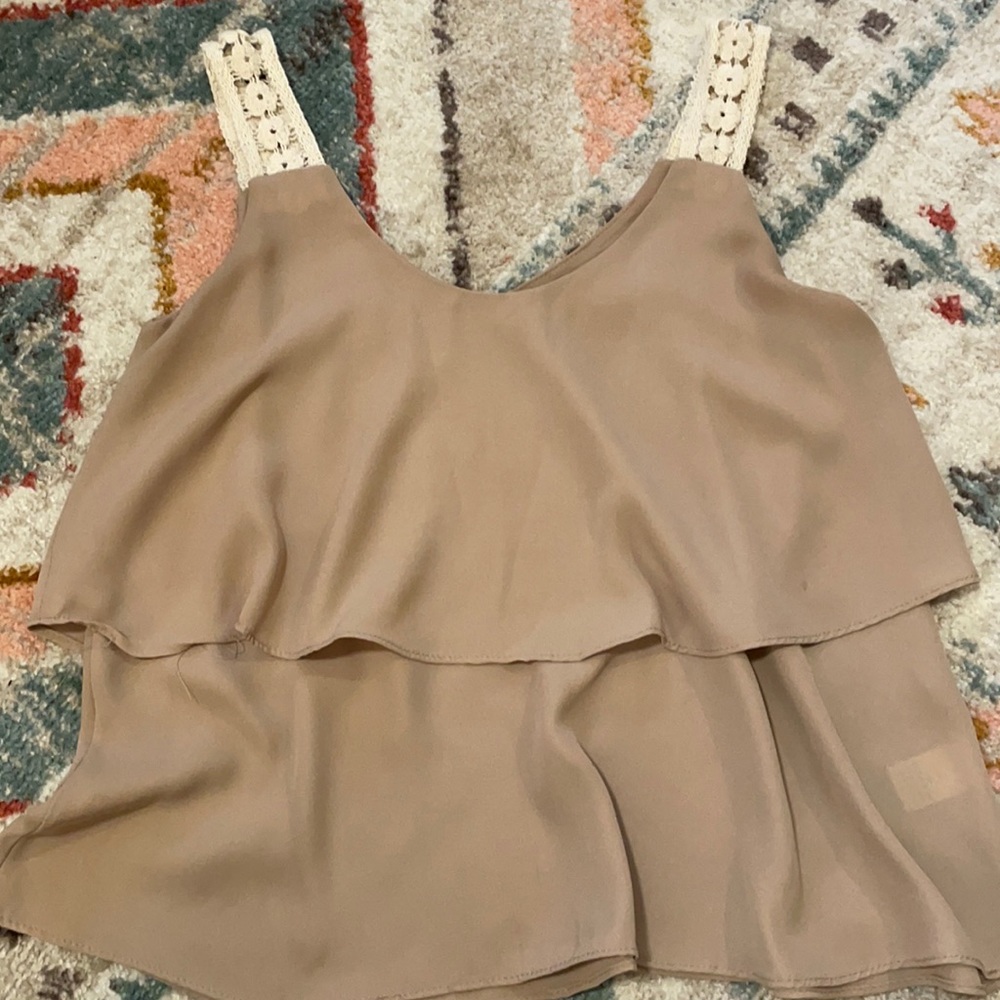 Blouse with knit straps